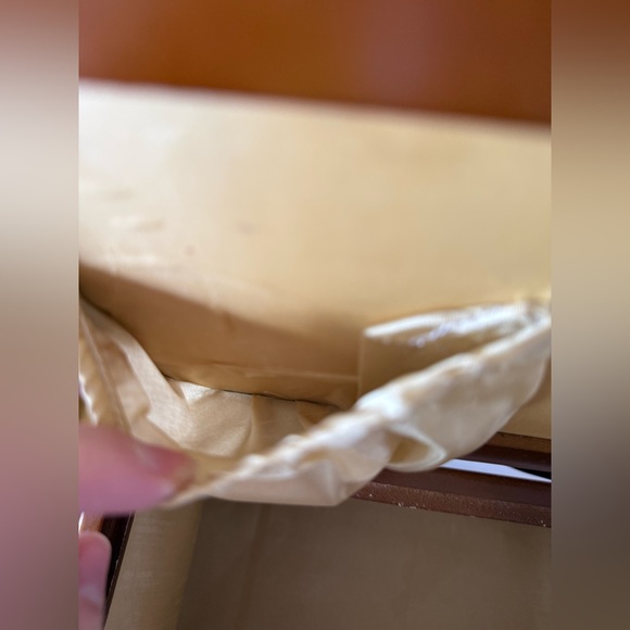 Vintage Sewing Basket Woven Wicker Upholstered Floral Velvet Wooden Elegant - Picture 11 of 15